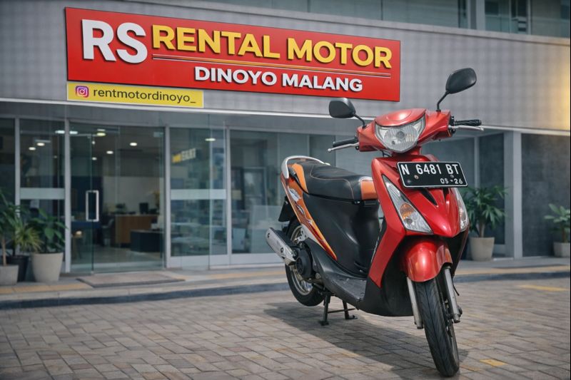 Suzuki Spin Merah